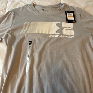 Under Armour Men's Gray T-Shirt